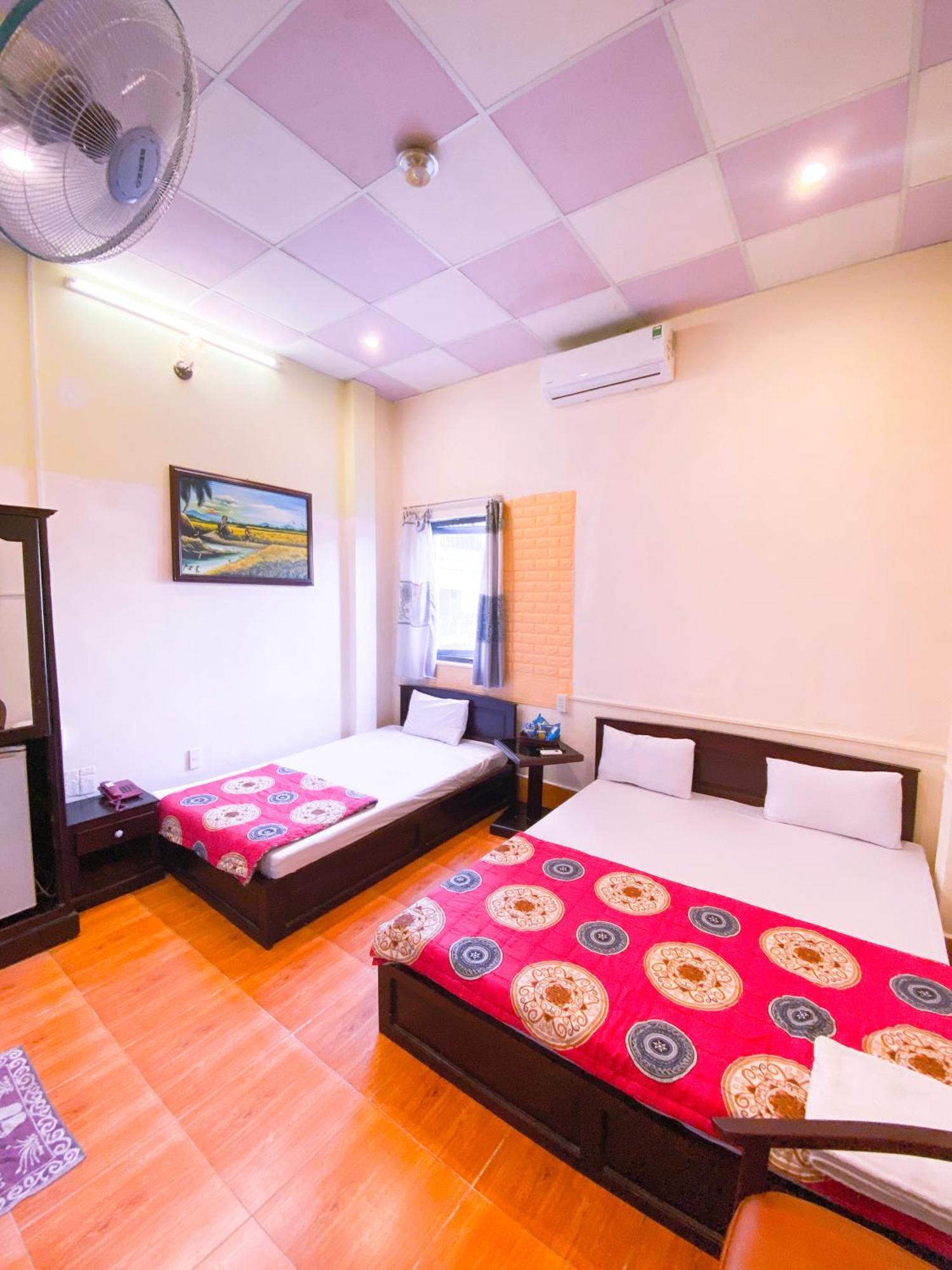 Hotel Khach San Nam Do 1 à Cần Thơ Extérieur photo